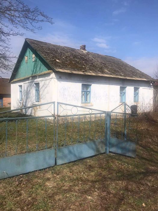 Терміновий продаж!Будинок в мальовничому селі.