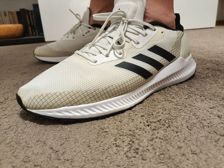 Продам красовки Adidas