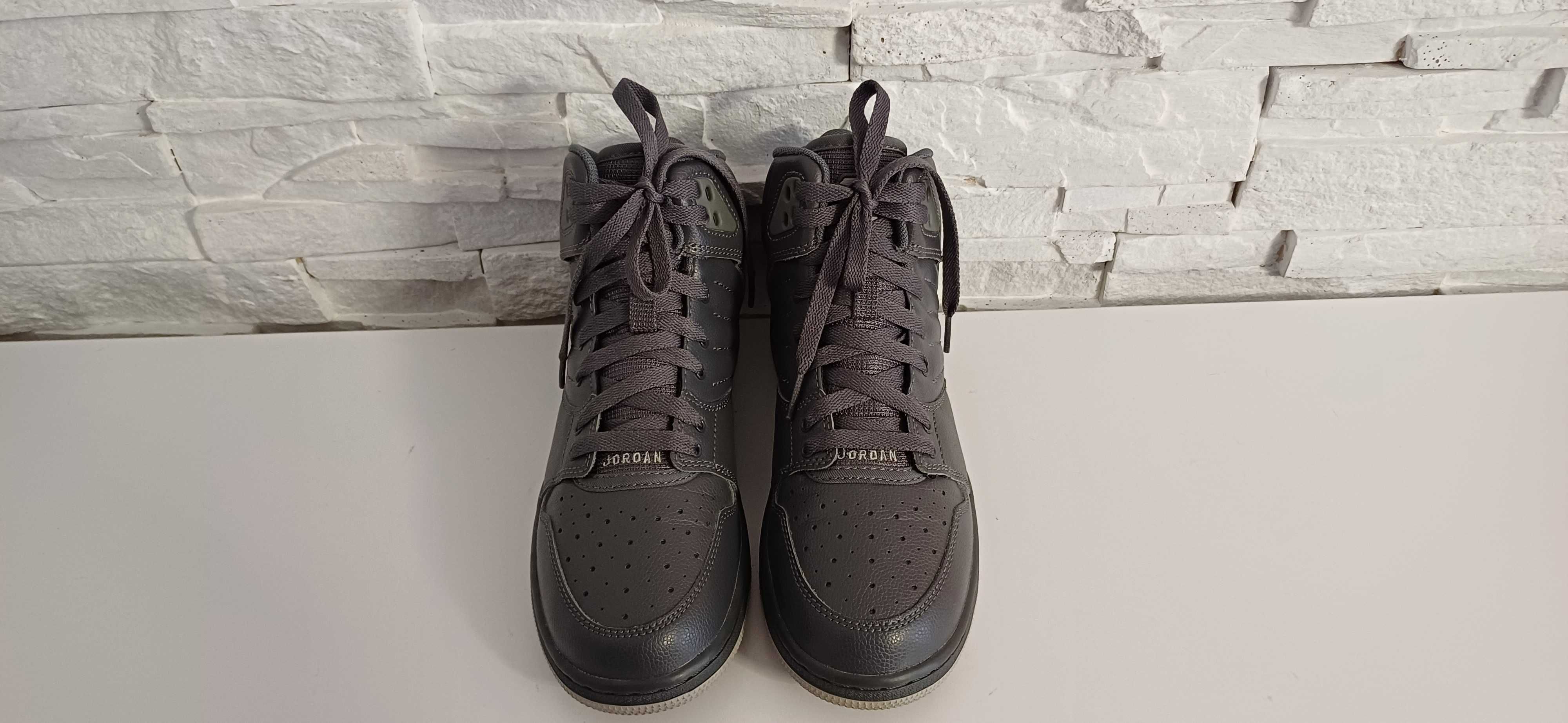 Buty NIKE AIR JORDAN 23 roz.38,5 wkł.24 cmi roz.39 wkł.24,5 cm.