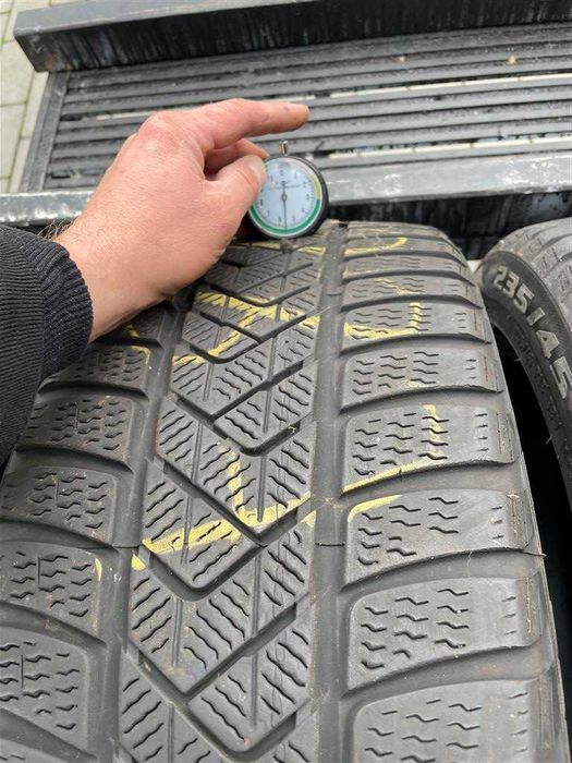 235 45 R18 Pirelli Winter SottoZero 3 98V 5-6mm