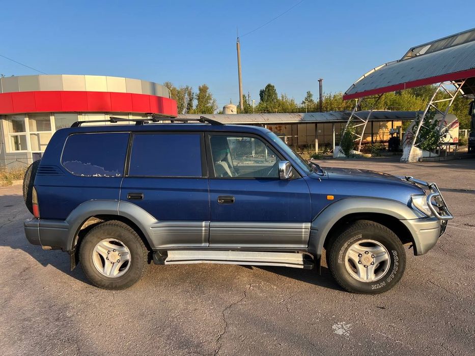 Toyota Land Cruiser Prado 90