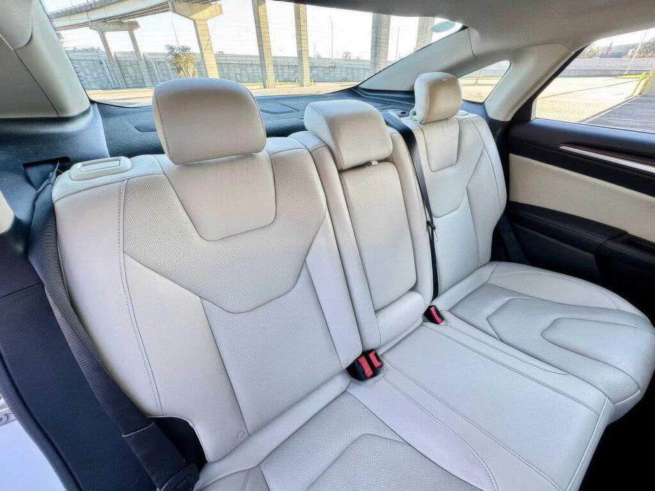 Ford Fusion Titanium      2017