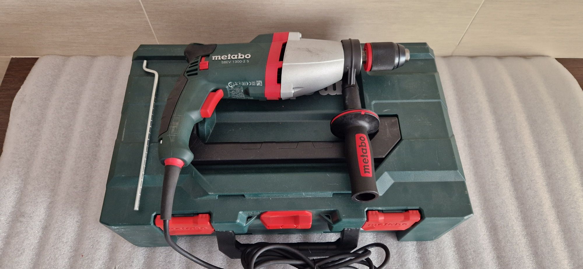 Metabo SBEV 1300-2 S młotowiertarka sieciowa 230V