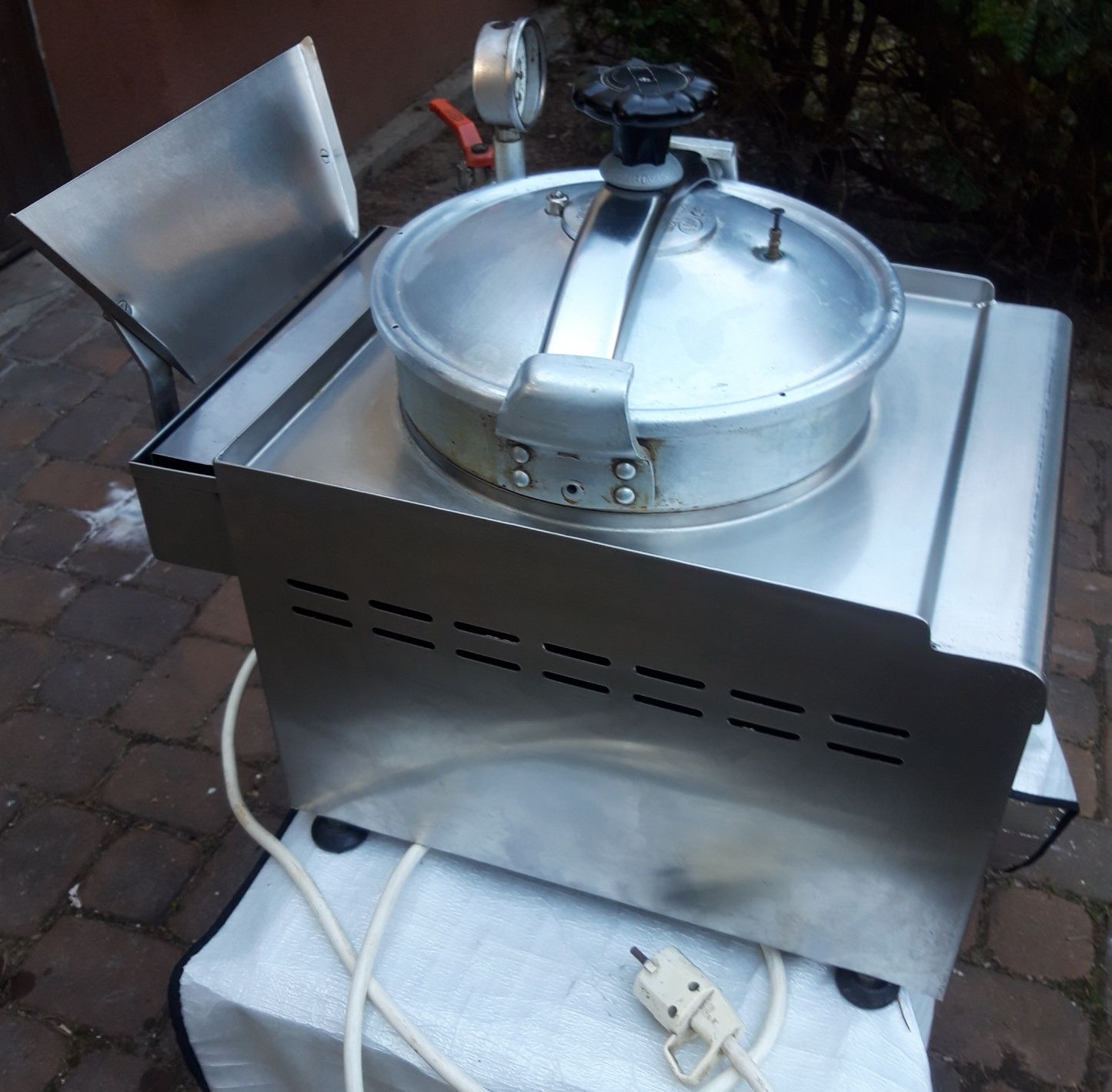 Smażalnik Ciśnieniowy Elektryczny ADA -SCe-6 Firmy Ada Gastrogaz