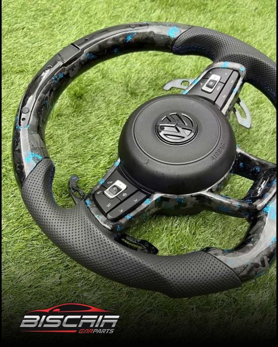 Volante VW Carbono com LED Display | Golf GTI / R (MK5 MK6 MK7 MK8)