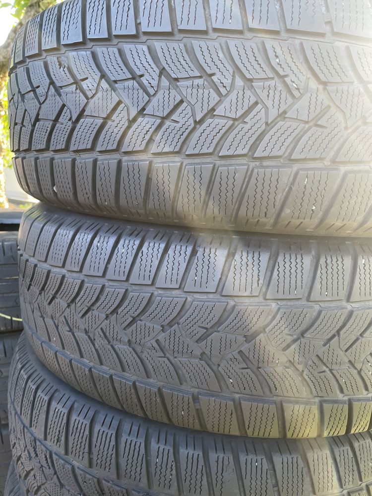 Шини резина 235/65/17 r17 Dunlop комплект