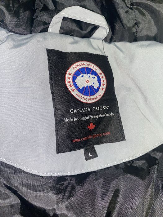 Пуховик Canada Goose