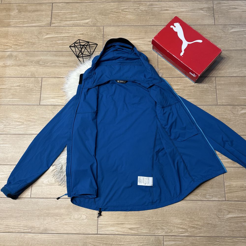 ультралегка жіноча вітровка Arcteryx M оригінал
