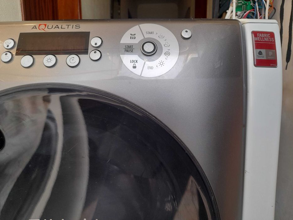 maquina de lavar  roupa Aqualtis 9 quilos  1400 rpm
