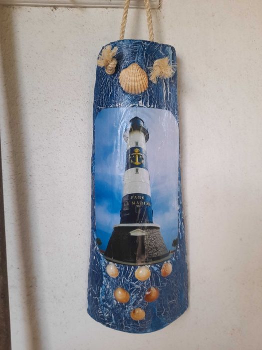 Decoração de telhas antigas