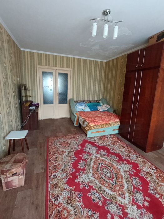 Сдам комнату в 3х комн.квартире