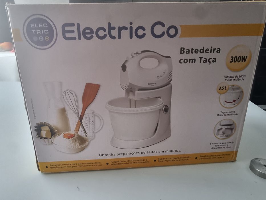 Batedeira com Taça Electric Co 300W