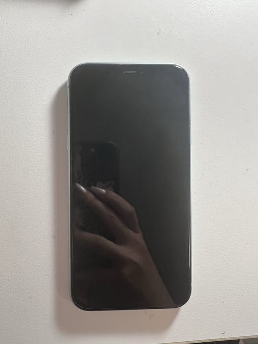 Iphone 11 w kolorze mietowym