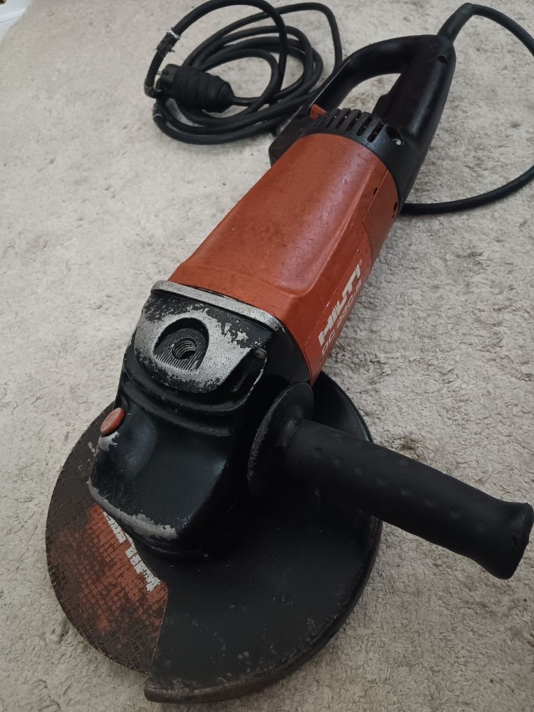 Rebarbadora Hilti DC 230-S com disco de corte 230mm