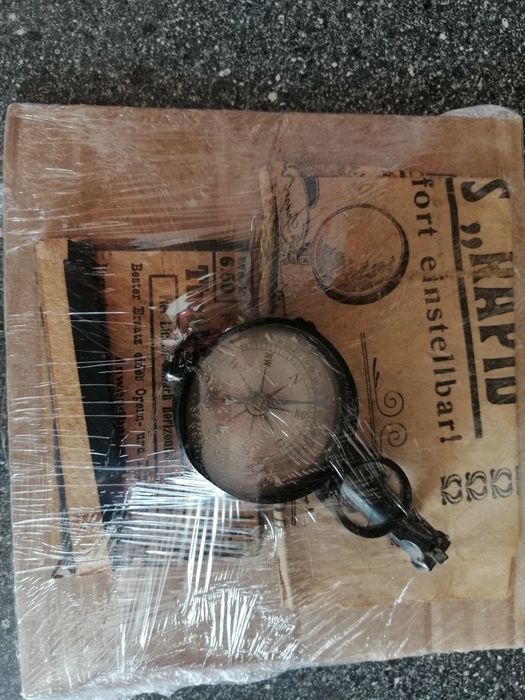 Bússola com 2 lentes  e espelho