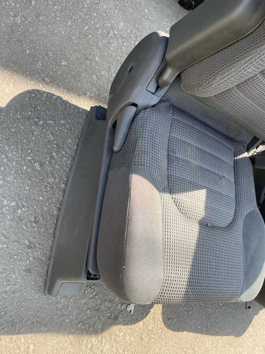 Сиденья комплект Nissan Pathfinder R51 2005-2014 з третім рядом