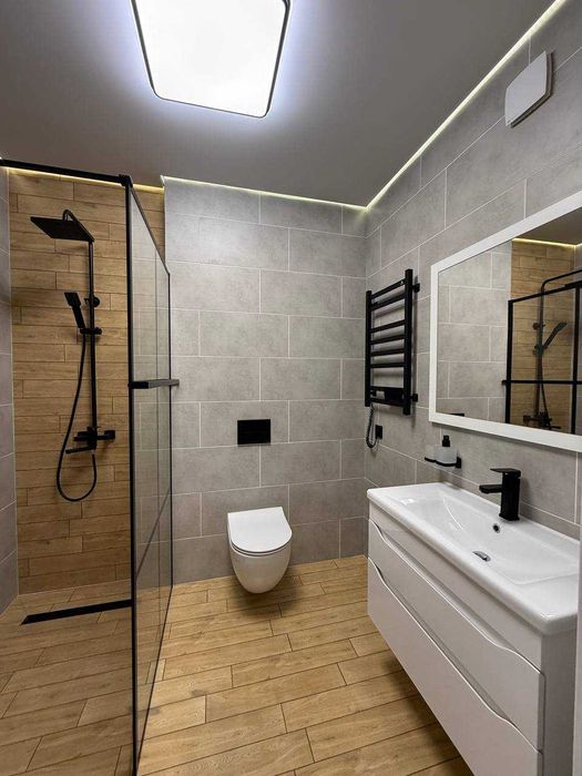 Велика 1 кімнатна квартира у новобудові