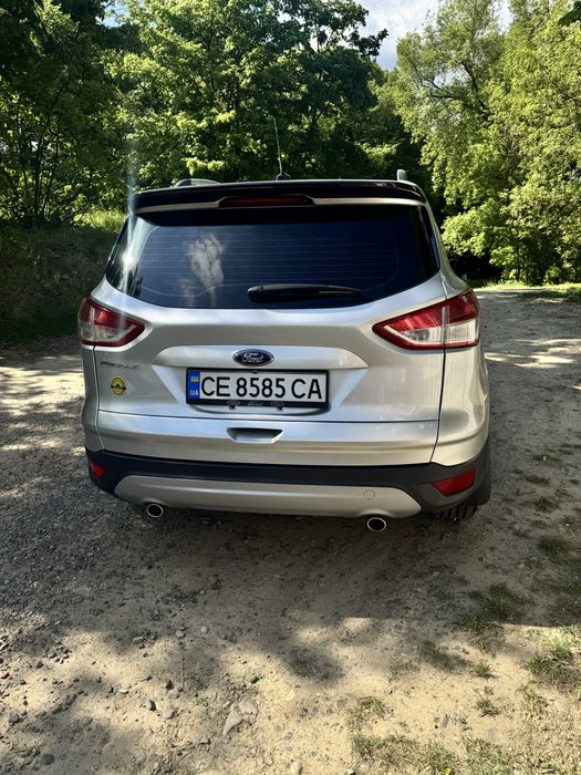 Продам автомобіль Ford Escape 2013 року