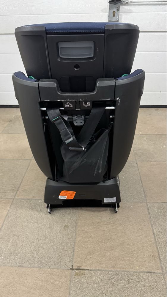 Britax-Romer Advansa-fix M i-Size fotelik 9-36