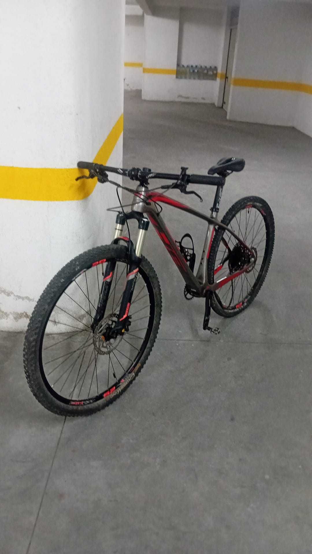 Bicicleta Cross pouco uso