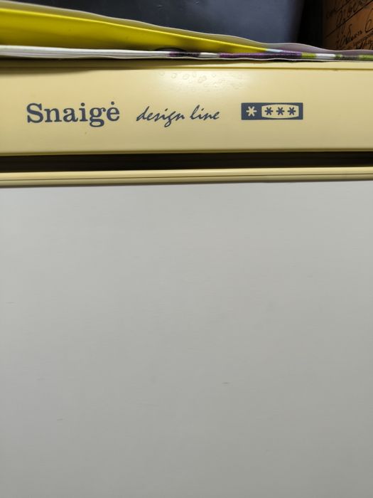 Продам холодильник SNAIGE.