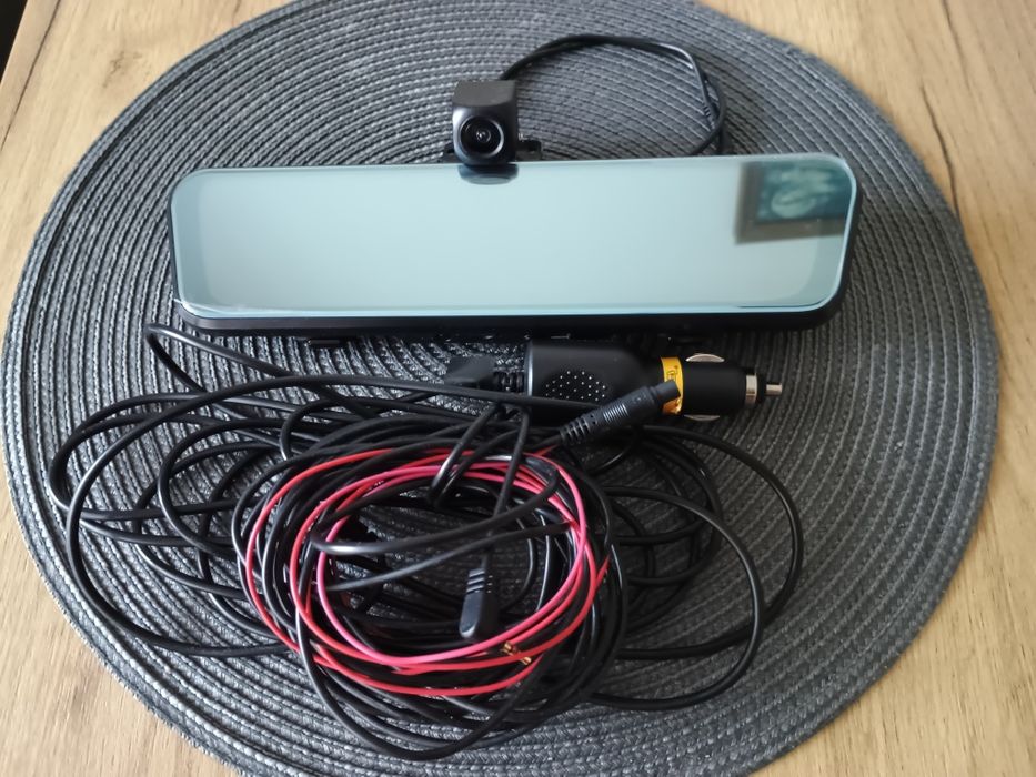 Kamera samochodowa wideorejestrator lusterko przód , tył+ karta 32 Gb