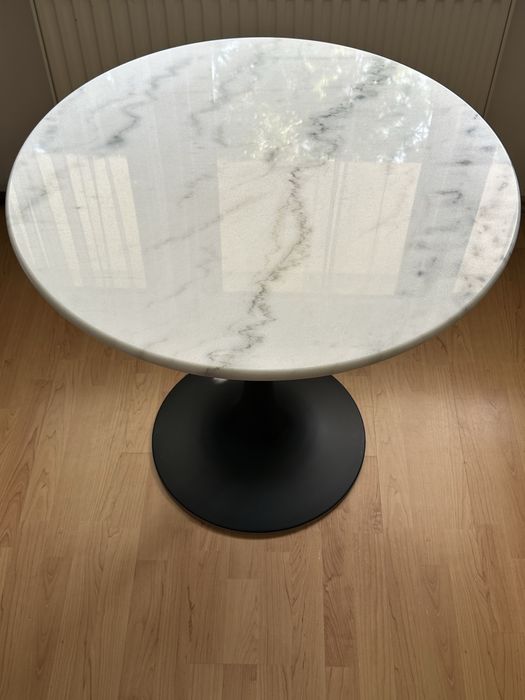 Stół marmurowy  typu Tulip średnica  80 cm