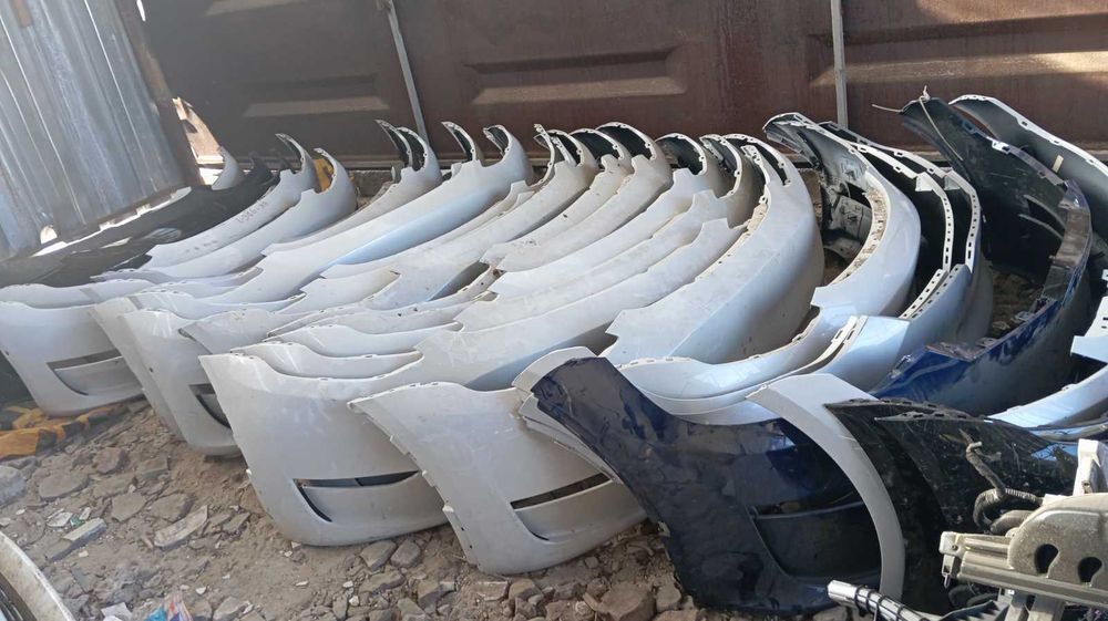 Tesla Model 3 бампер передній рест дорест