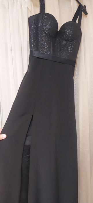 Вечірня сукня...