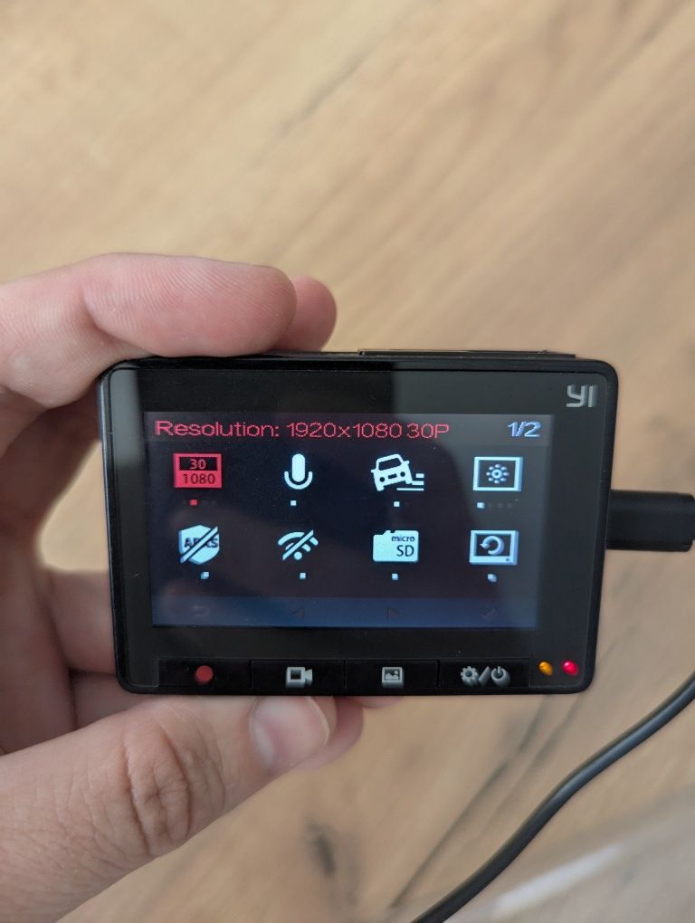 Автомобільний відеореєстратор Xiaomi Yi Smart Dash Camera Car DVR 1080