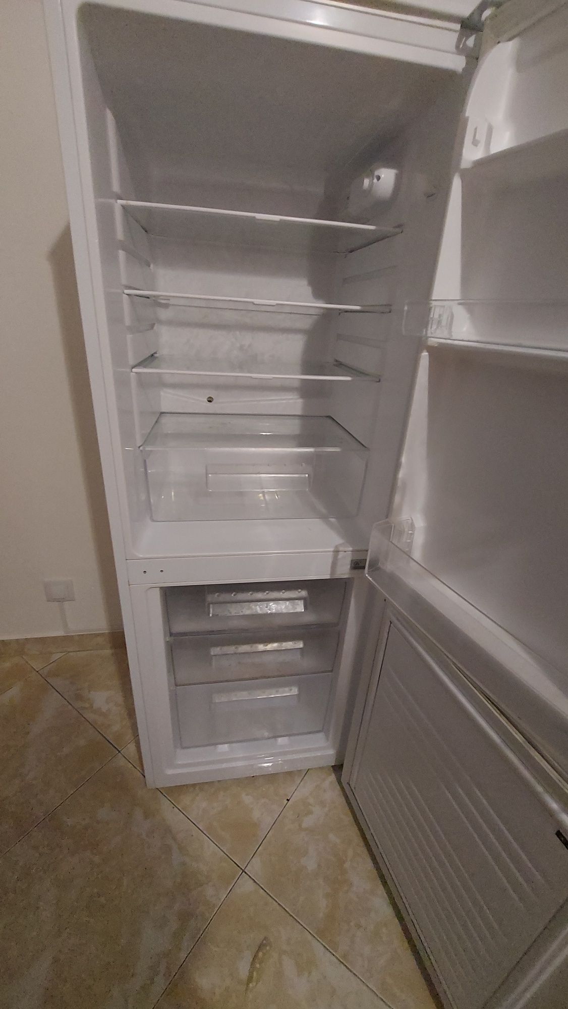 Frigorífico combinado com entrega em portimão