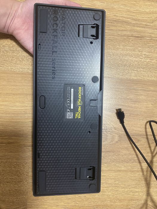 Продам клавіатуру Hator rockfall 2 mecha tkl