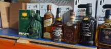 Bebidas antigas  , whisky e brandys