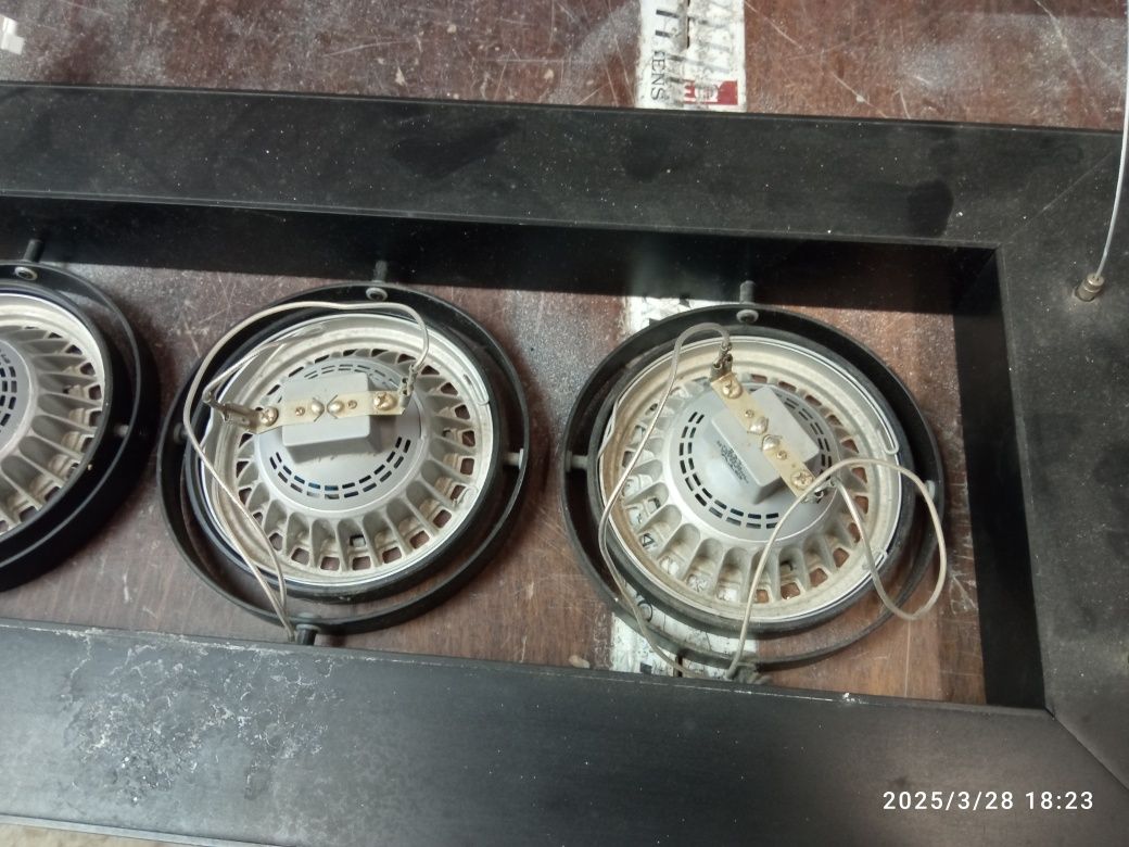 Lampa podwieszana.  Żyrandol kinkiet oświetlenie led