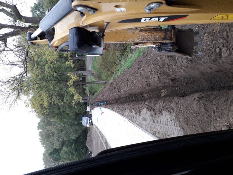 Usługi minikoparka oraz busem wywrotką