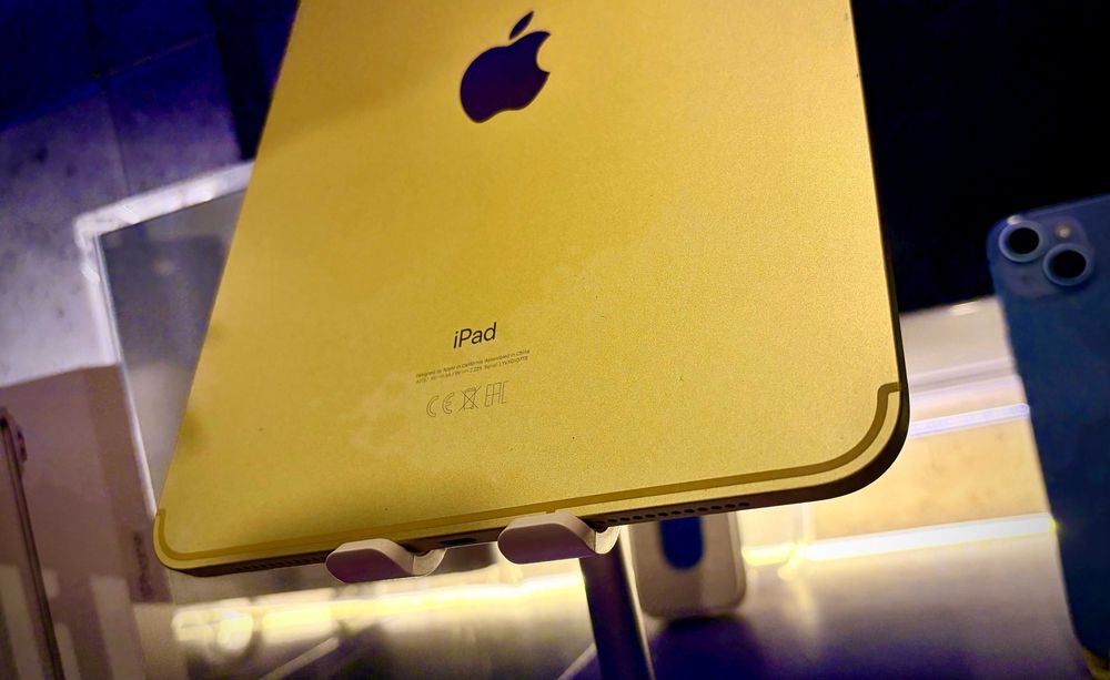 B.Y.A. - iPad 10 Gen. 64Gb WiFi+Cellular - Gwar. APPLE, FV. Stan bdb!
