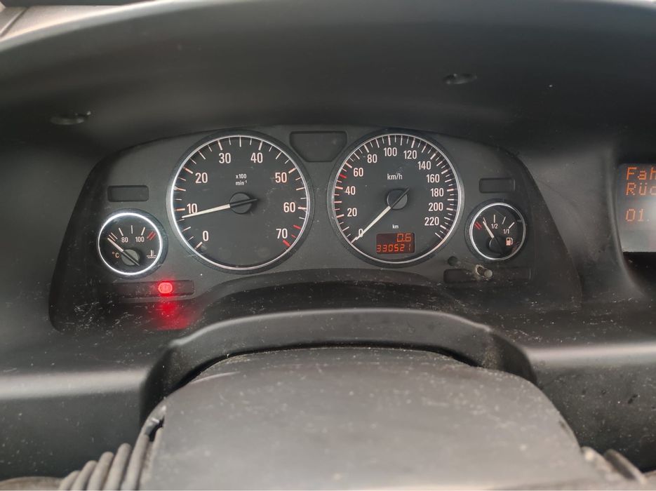 Opel Zafira 1.6 LPG 7 osobowa sprawny ważne O.C 2003 rok minivan