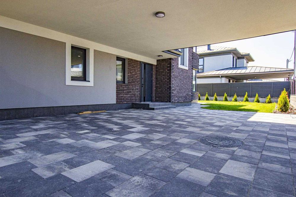 Новий будинок 180 кв.м. 6 соток, в закритому комплексі. Ходосівка