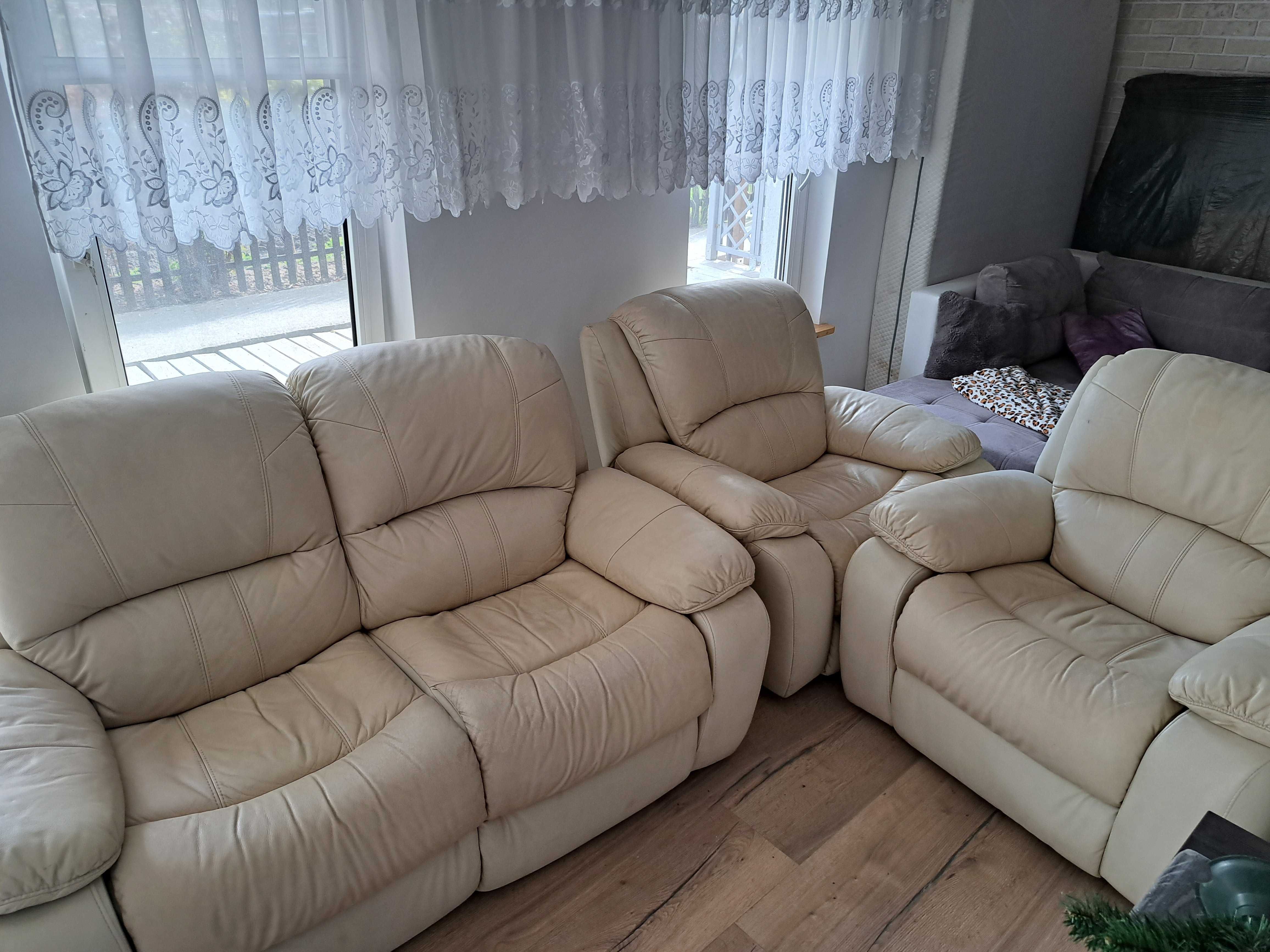 Komplet wypoczynkowy sofa + 2 fotele