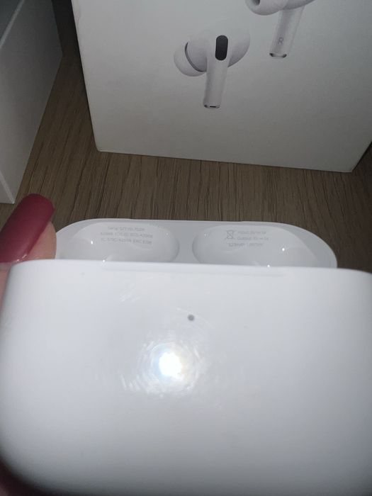 Air Pods 4 кейс Оригинал