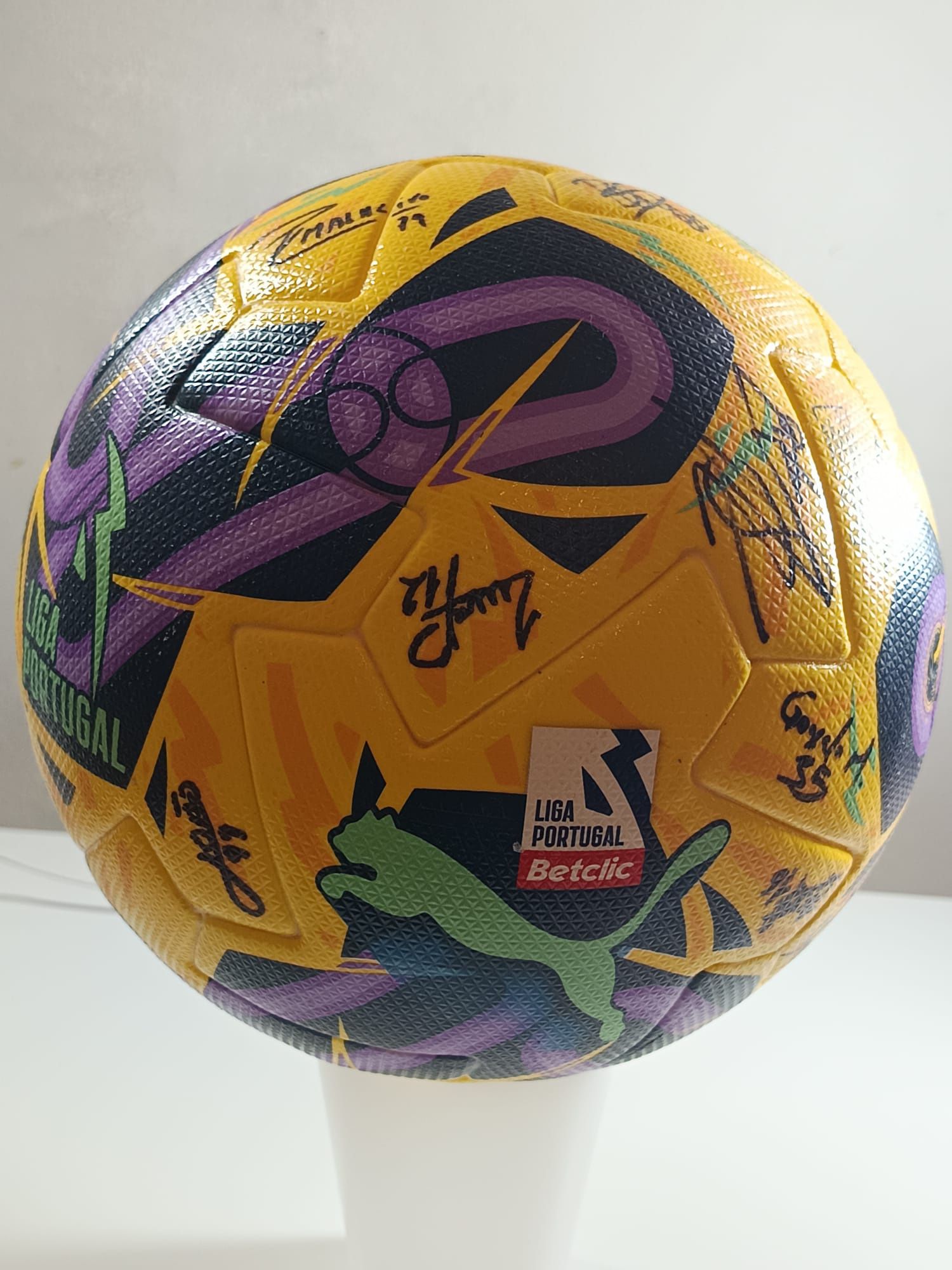 Bola autografada Boavista