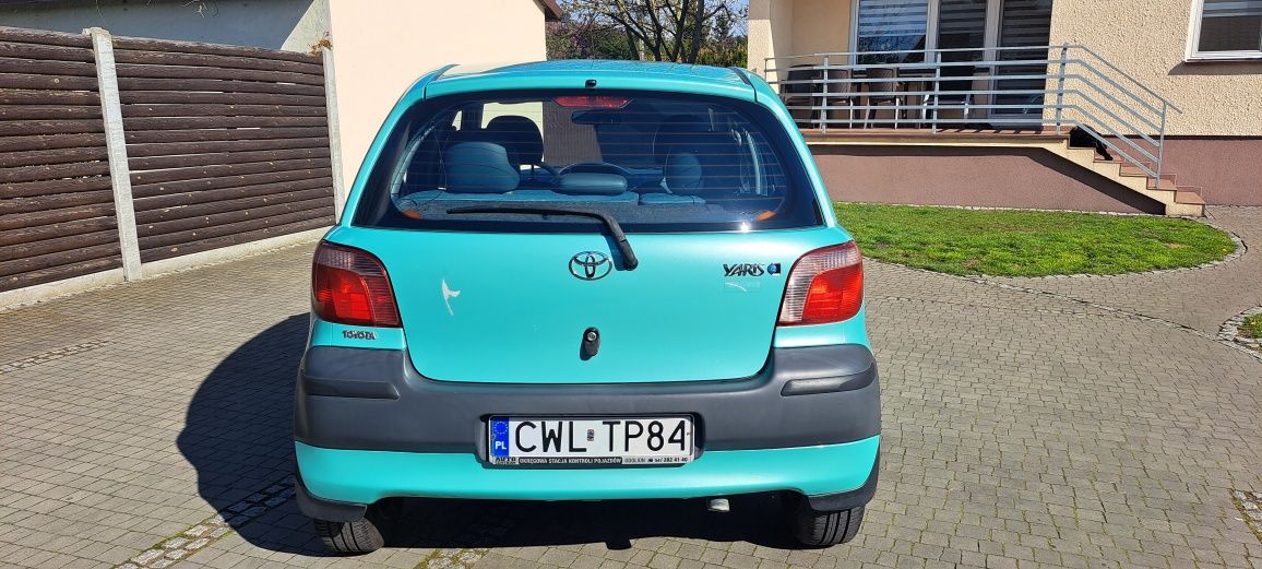 Ładna Toyota Yaris 1.0 benzyna