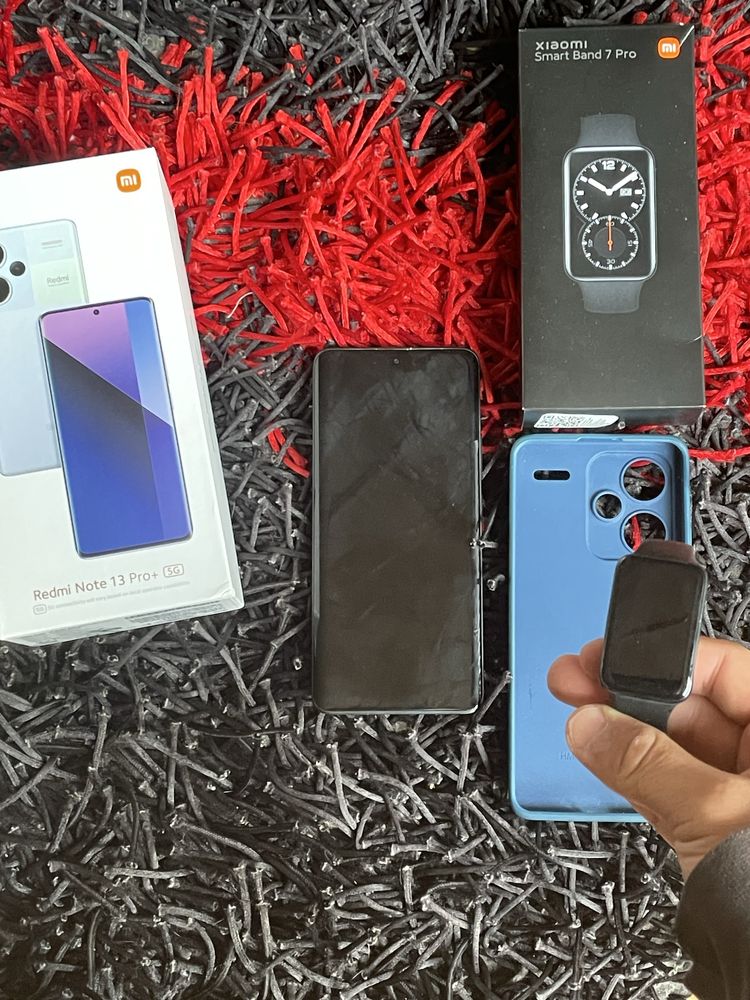 vendo xiaomi redmi note 13 pro 5G de 512G junto com um smart watch