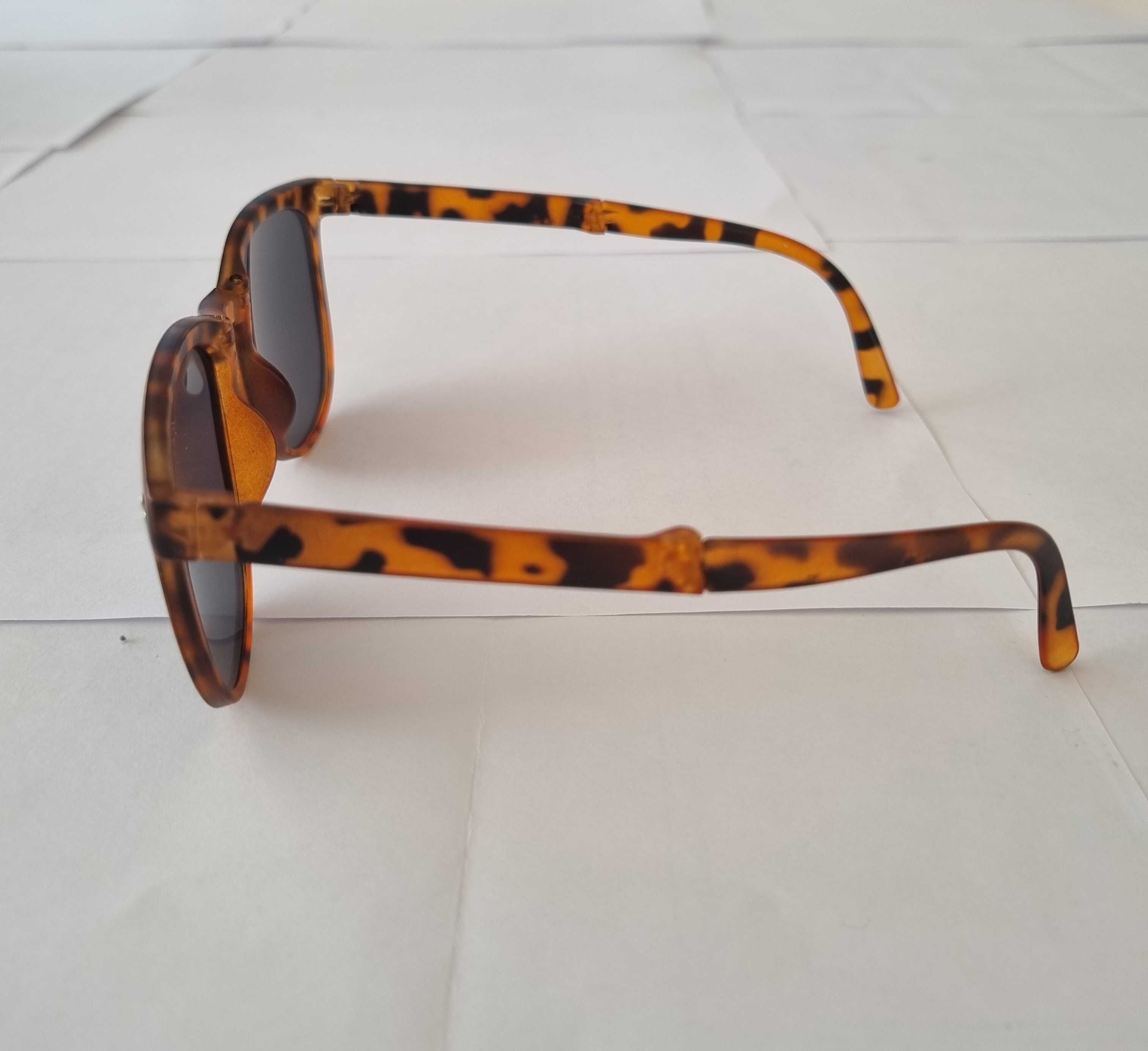 Okulary przeciwsłoneczne składane w Panterkę