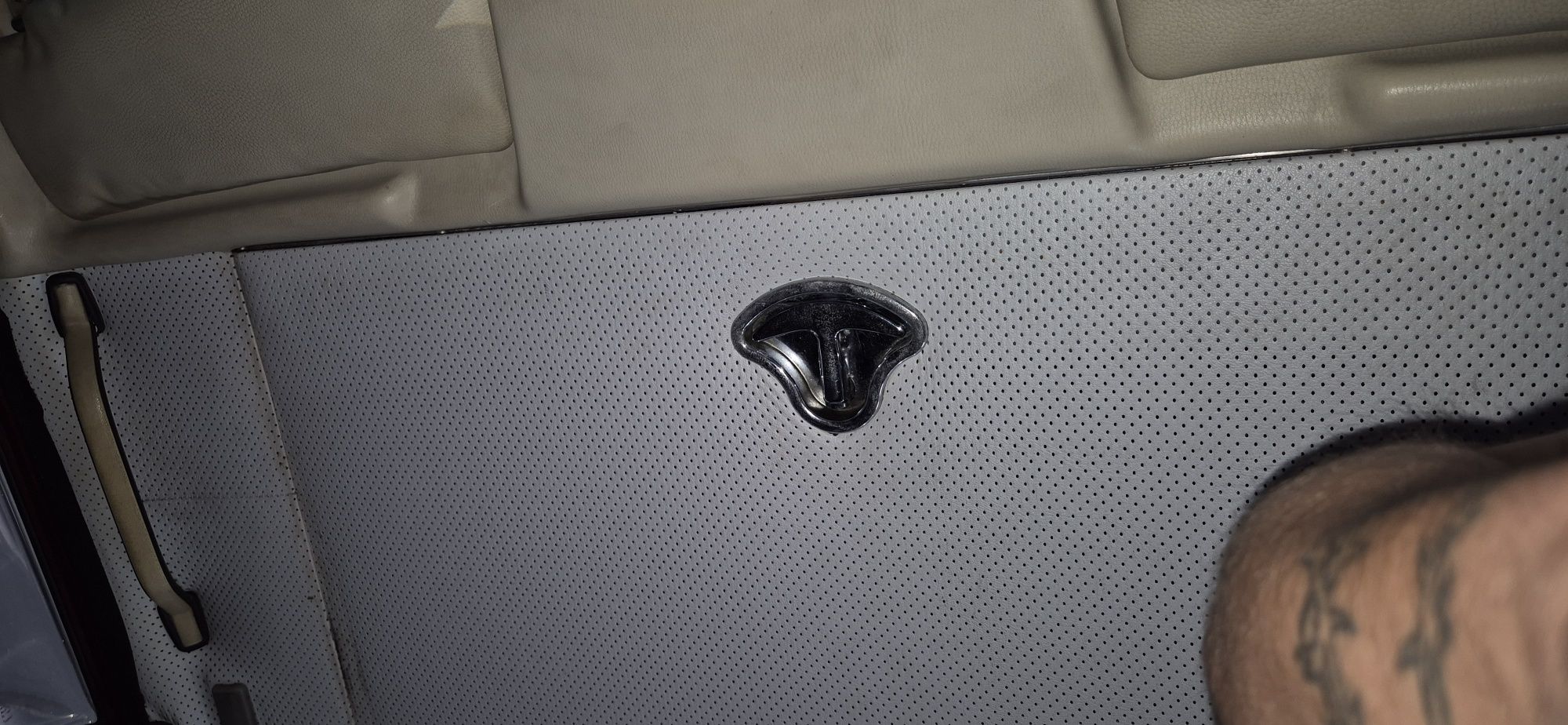 Mercedez-benz 200d CLÁSSICO