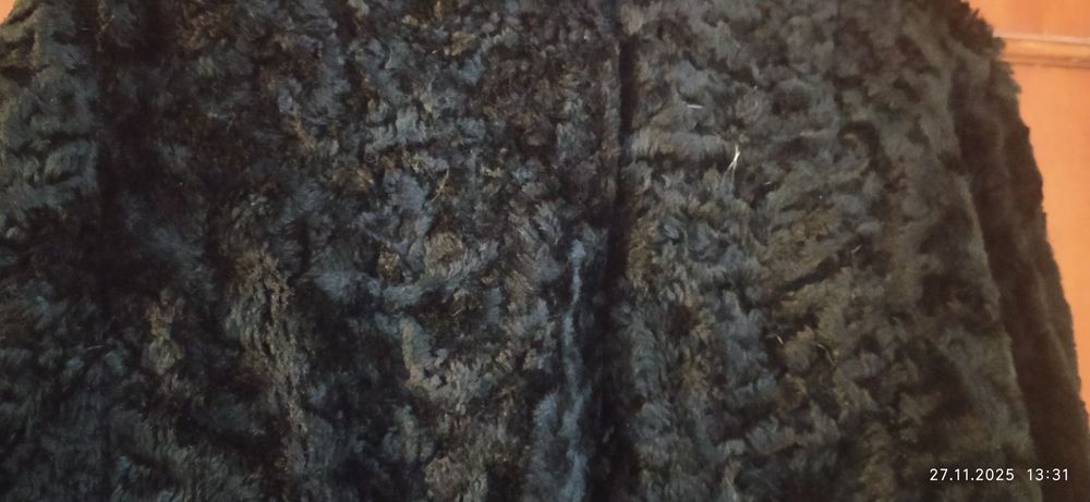 Шуба каракуль, довга.