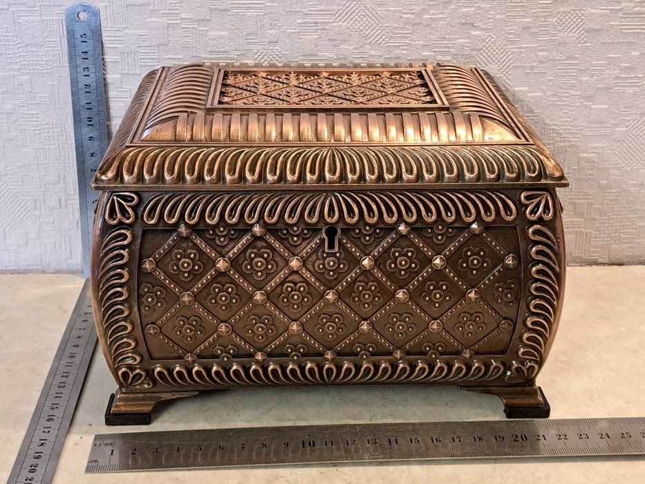 На подарок - Бронзовая шкатулка, ларец СССР  - медь, сплав.