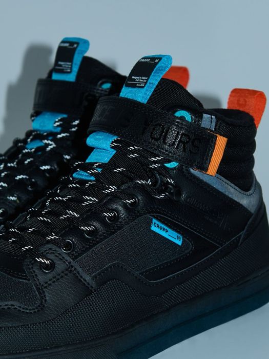 Зимові чоловічі кросівки утеплені прорезинені чорні 43-45