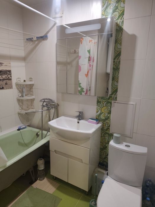 Продам 3х кімнатну квартиру на правому березі, вул. Рельєфна