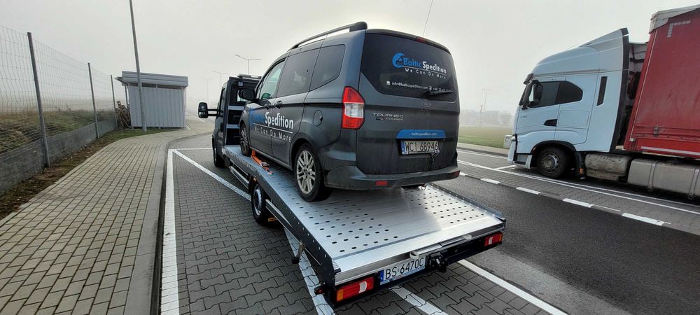 Pomoc drogowa Holowanie Transport Laweta 24 h Autoholowanie Suwałki